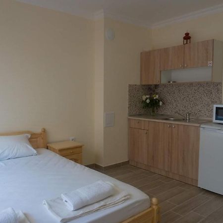 Rent Apartments Martin Beach Поморие Екстериор снимка