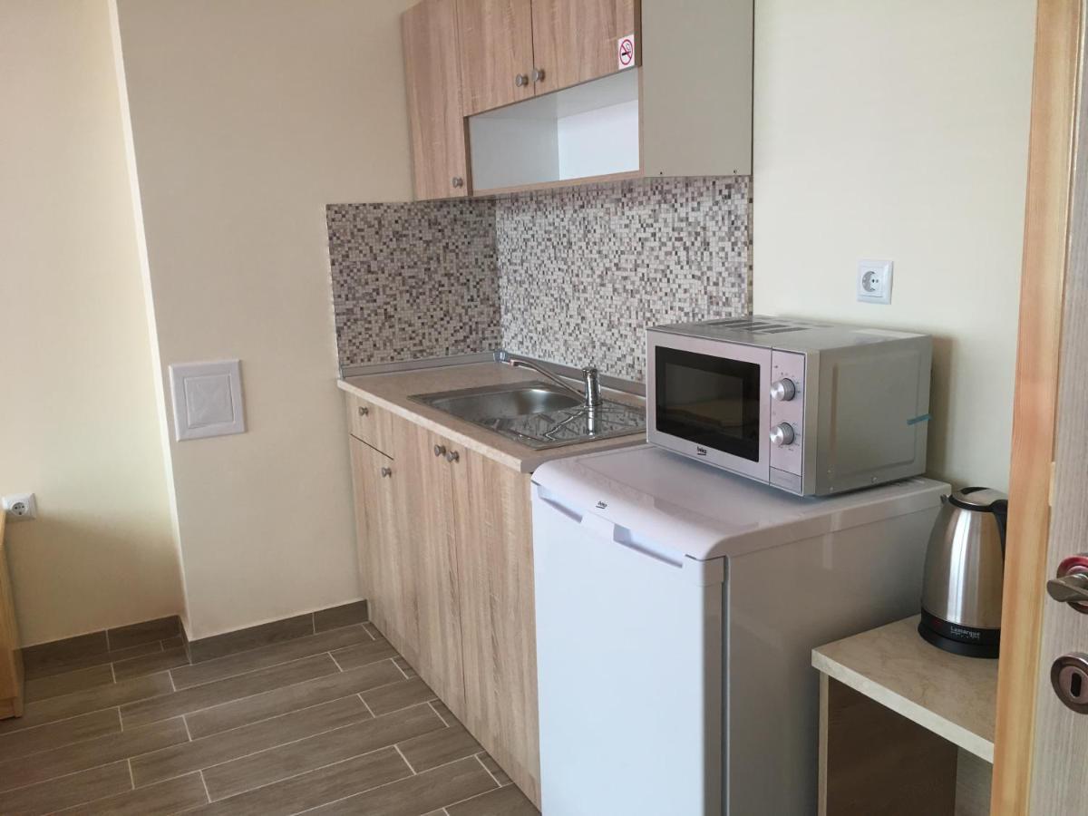 Rent Apartments Martin Beach Поморие Екстериор снимка